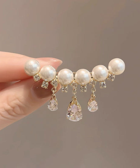 BroochNest